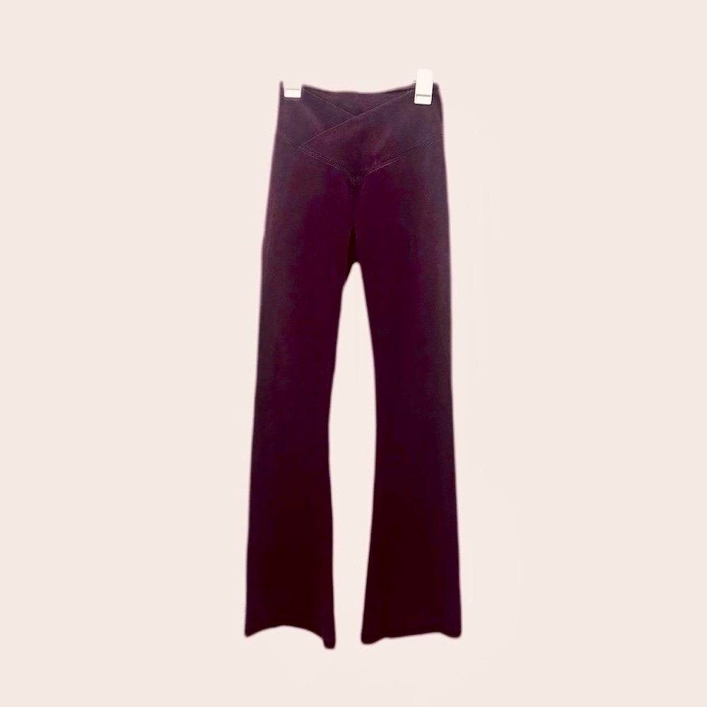 PINK Victoria's Secret Burgundy cropped Ankle Yoga Pants